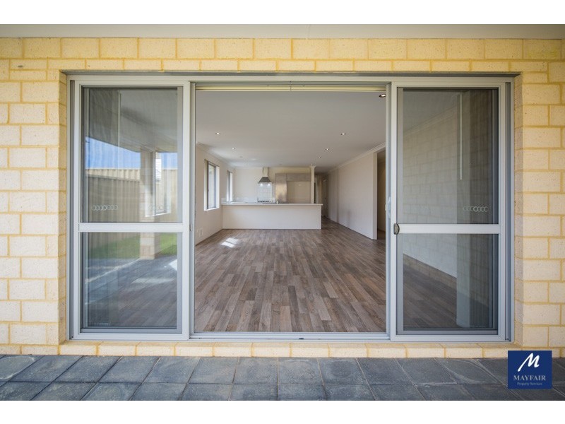 64 Billericay Circuit, Butler WA 6036
