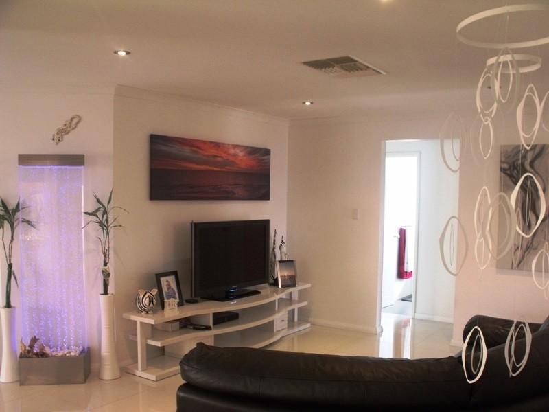 5 Karmoy Place, Mindarie WA 6030