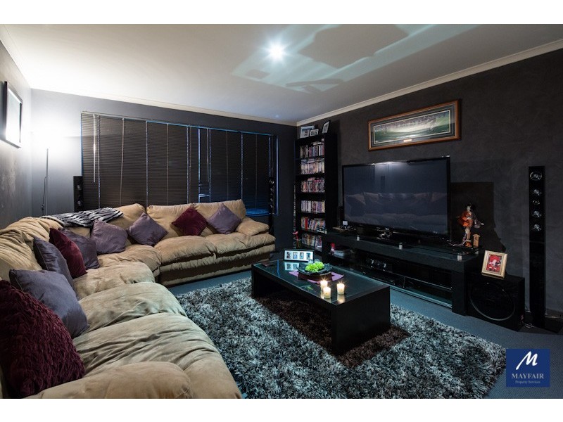 4 Builth Way, Butler WA 6036