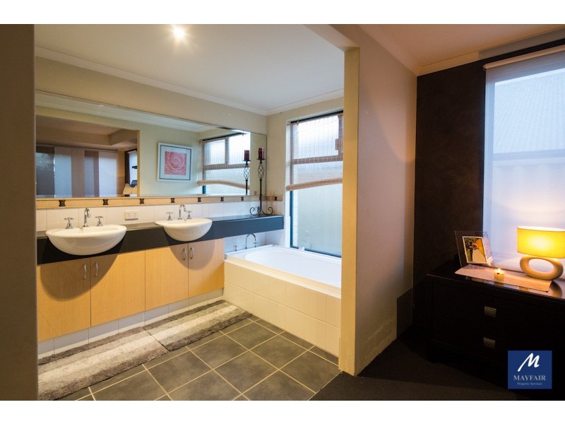 4 Builth Way, Butler WA 6036