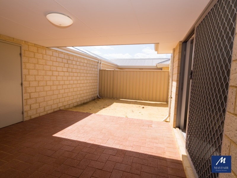 13B Romsey Glade, Butler WA 6036