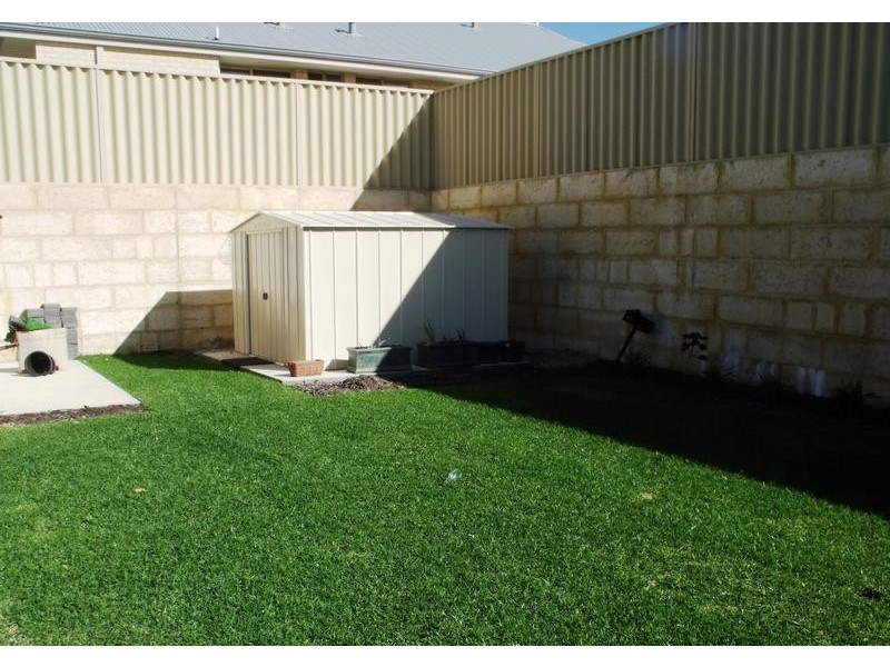 12 Eastwall Parkway, Butler WA 6036