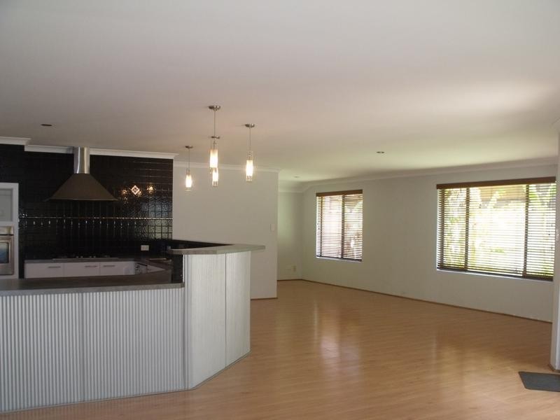 233 Santa Barbara Parade, Jindalee WA 6036