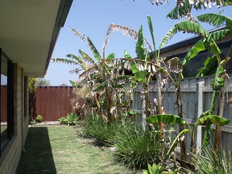 233 Santa Barbara Parade, Jindalee WA 6036
