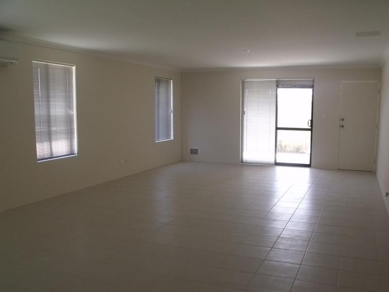 37 Rathkeale Blvd, Ridgewood WA 6030