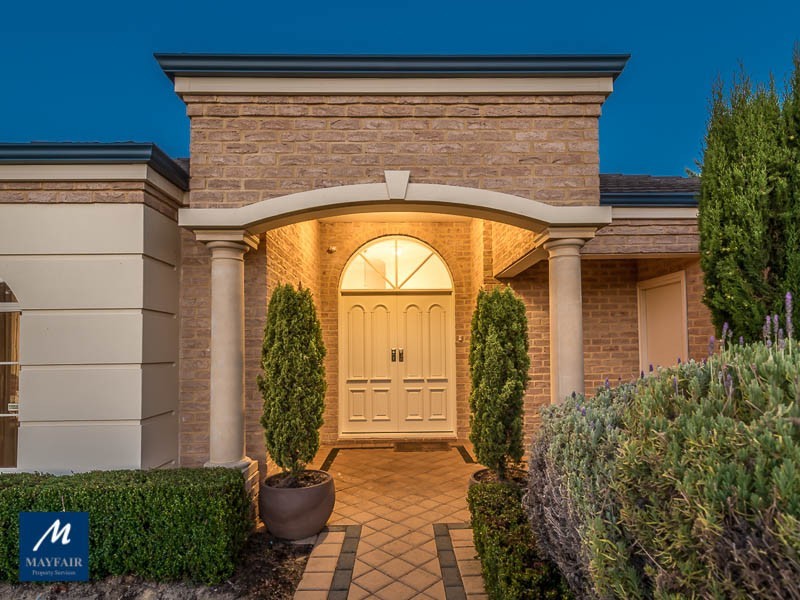 32 Royal Melbourne Avenue, Connolly WA 6027