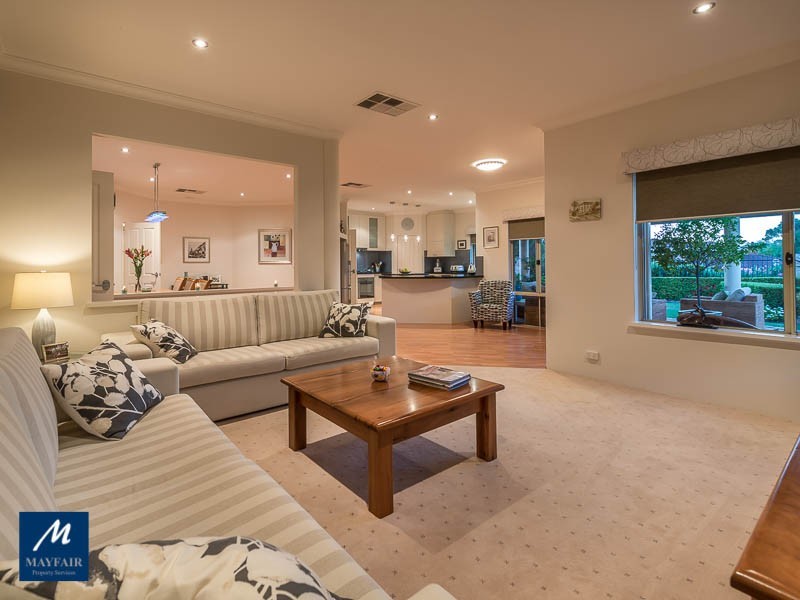 32 Royal Melbourne Avenue, Connolly WA 6027