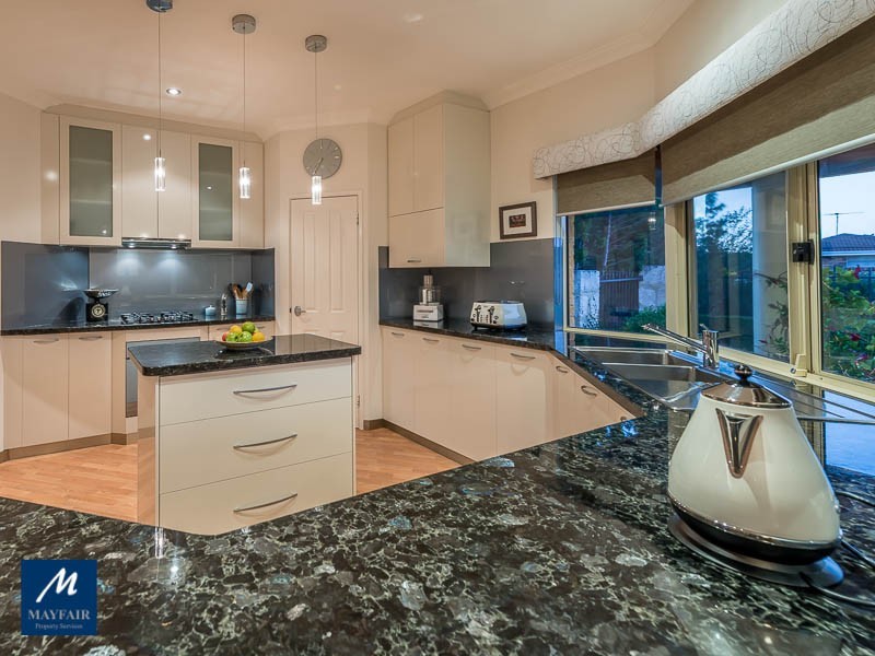 32 Royal Melbourne Avenue, Connolly WA 6027