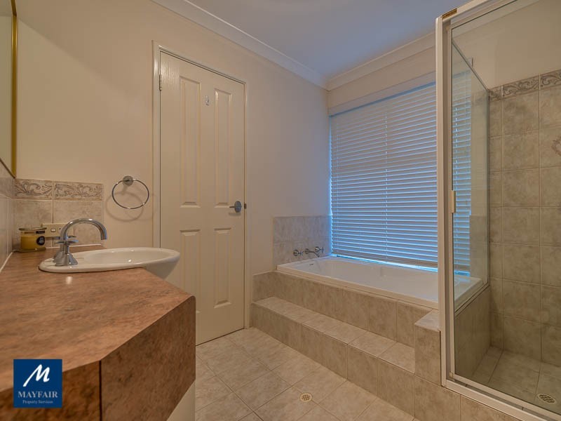 32 Royal Melbourne Avenue, Connolly WA 6027