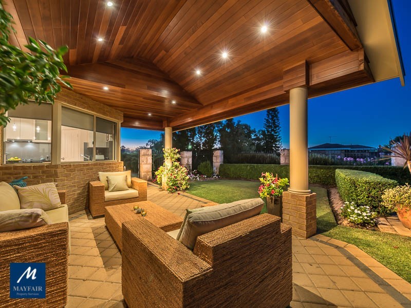 32 Royal Melbourne Avenue, Connolly WA 6027