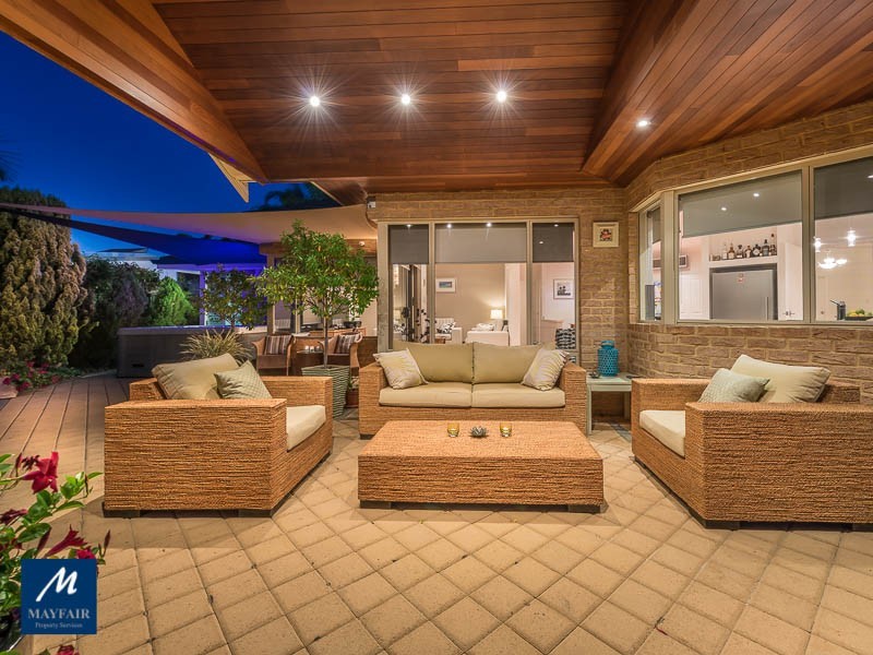 32 Royal Melbourne Avenue, Connolly WA 6027