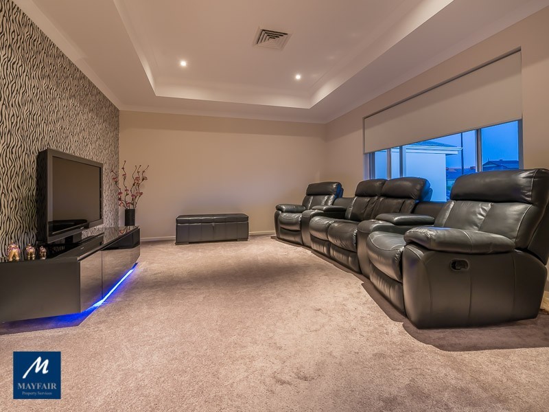 10 Rosegreen Avenue, Butler WA 6036