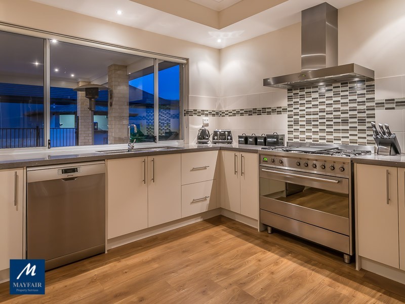 10 Rosegreen Avenue, Butler WA 6036