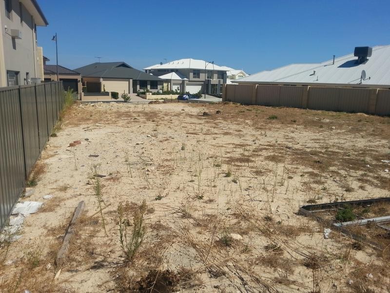 12 Dotterel Green, Jindalee WA 6036