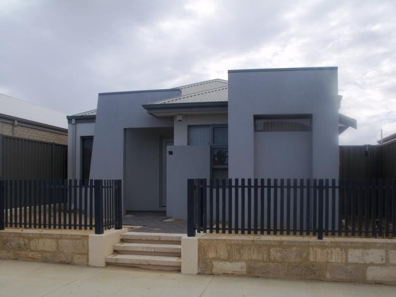 18 Grado Way, Alkimos WA 6038