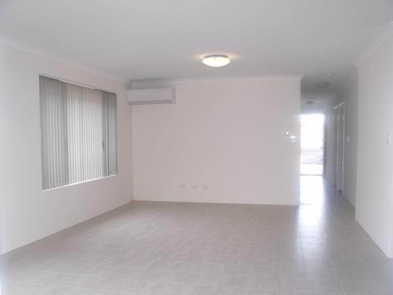 18 Grado Way, Alkimos WA 6038