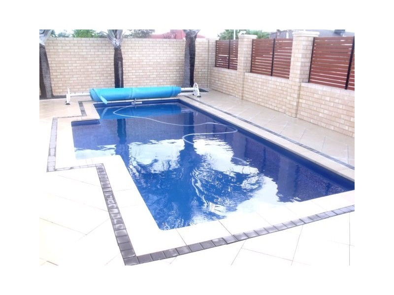 6 Bowen Lane, Mindarie WA 6030