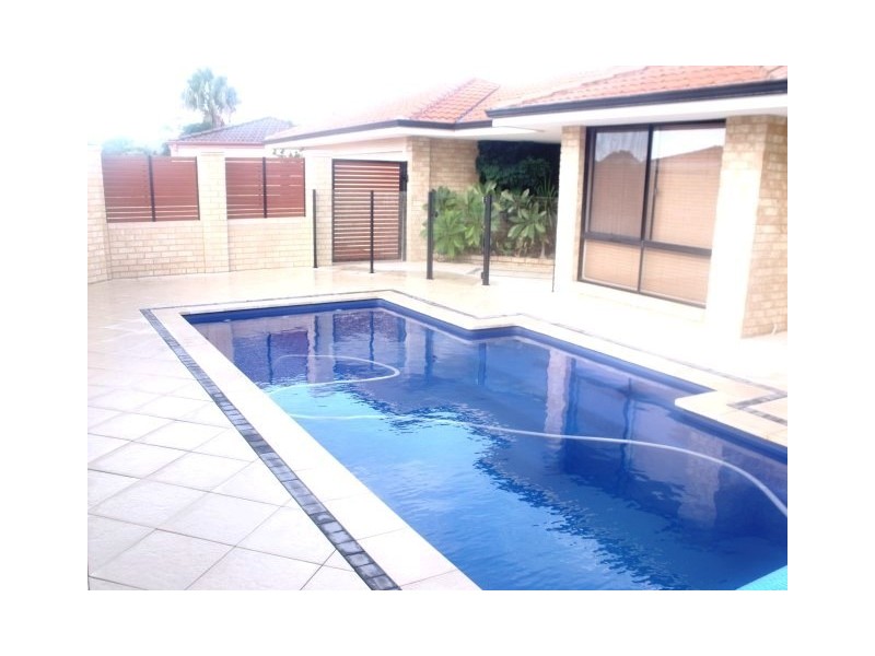 6 Bowen Lane, Mindarie WA 6030