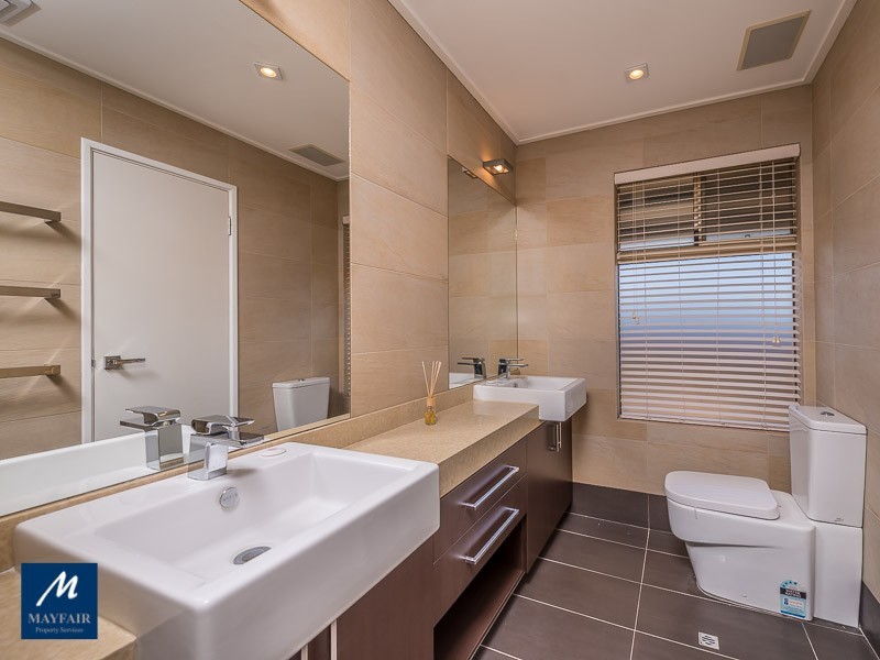 5 Karmoy Place, Mindarie WA 6030