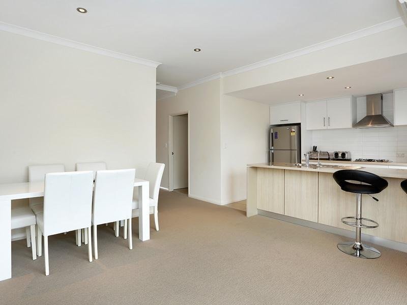 33 Ladera Drive, Clarkson WA 6030