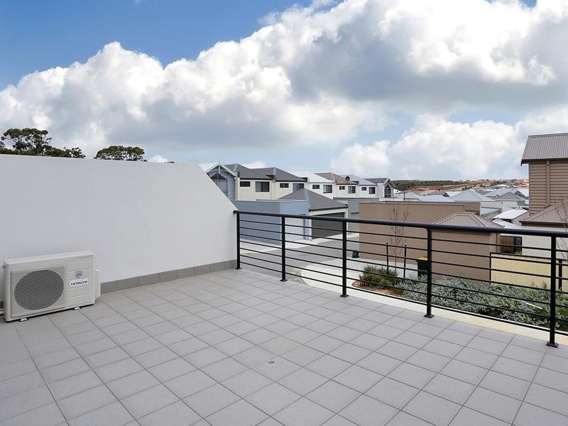 33 Ladera Drive, Clarkson WA 6030