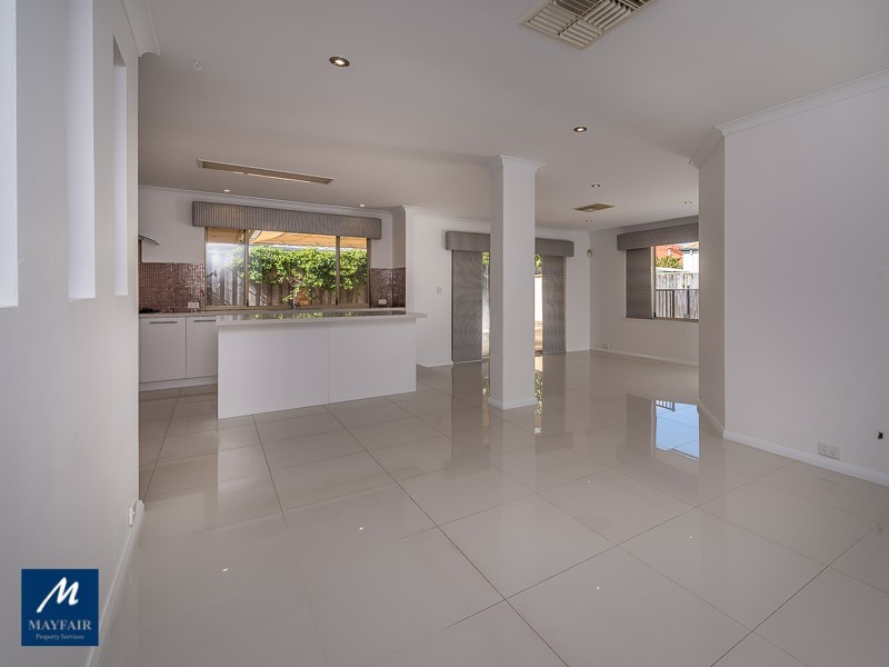 5 Karmoy Place, Mindarie WA 6030