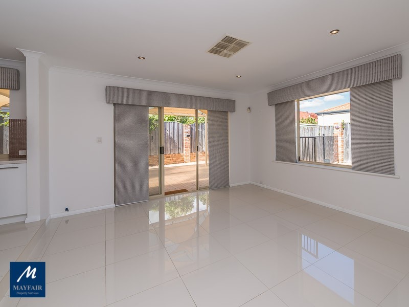 5 Karmoy Place, Mindarie WA 6030