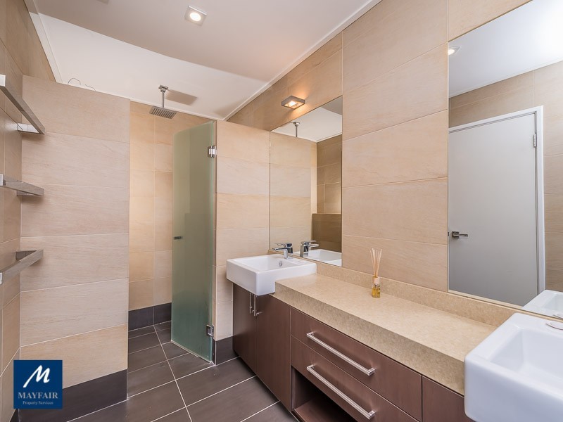 5 Karmoy Place, Mindarie WA 6030