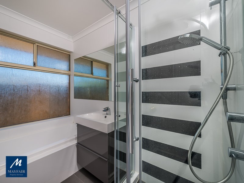 5 Karmoy Place, Mindarie WA 6030