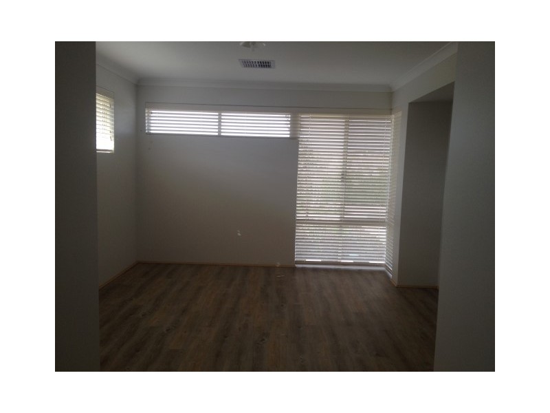 31 Ochre Street, Eglinton WA 6034