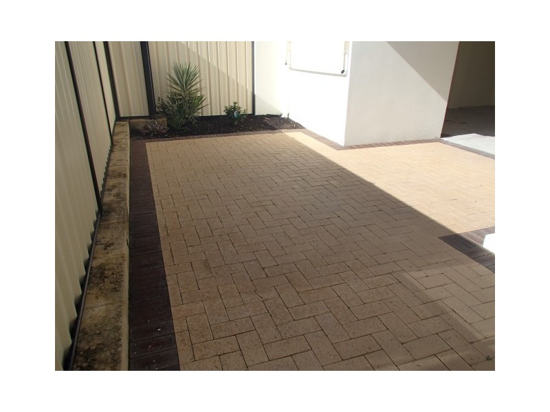 9 Marino Road, Clarkson WA 6030