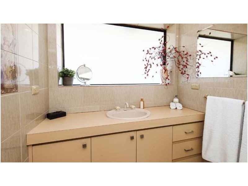 6 Cook Avenue, Hillarys WA 6025