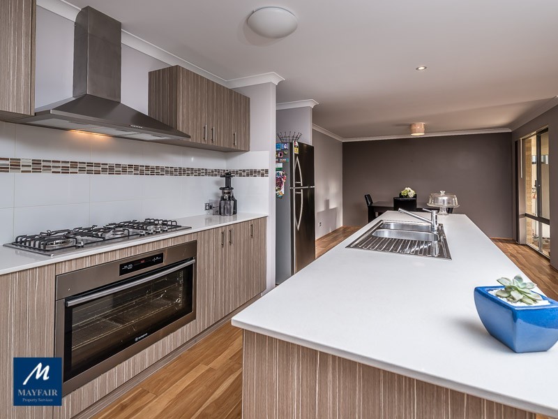 27 Farnham Pass, Alkimos WA 6038