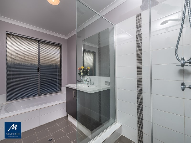 27 Farnham Pass, Alkimos WA 6038