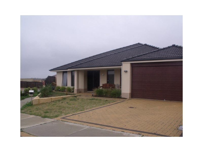 11 Costelloe Gardens, Butler WA 6036