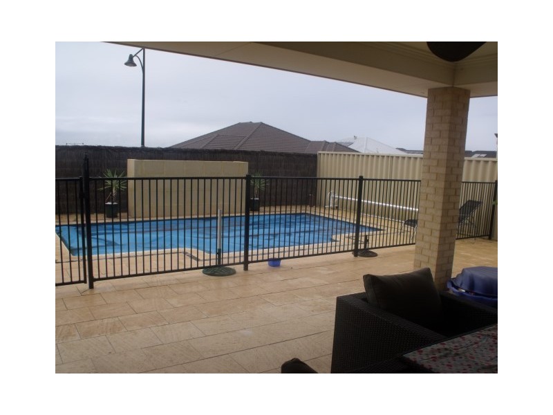 11 Costelloe Gardens, Butler WA 6036