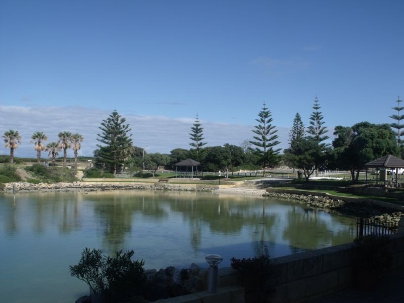 21 Rosslare Promenade, Mindarie WA 6030