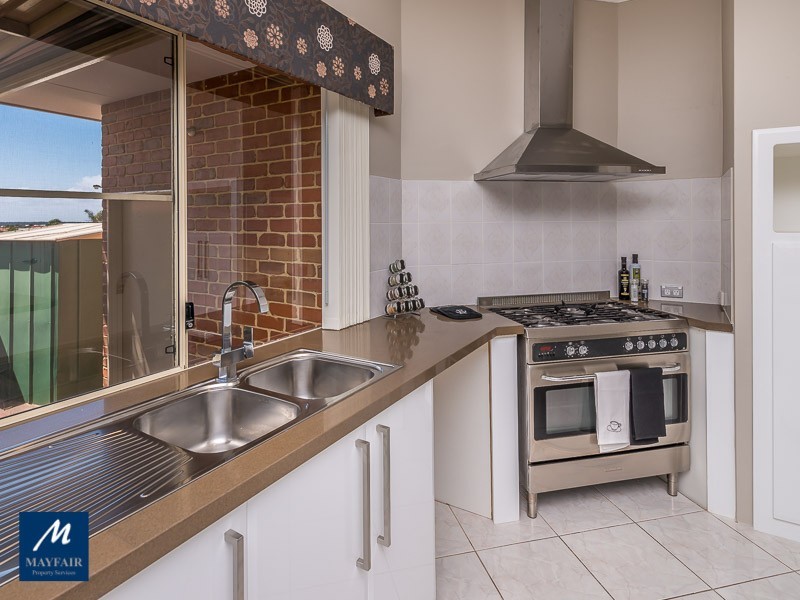 14 Lilystone Retreat, Landsdale WA 6065