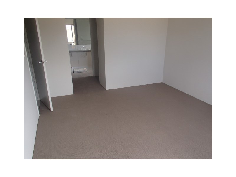 5 Citrine Street, Eglinton WA 6034