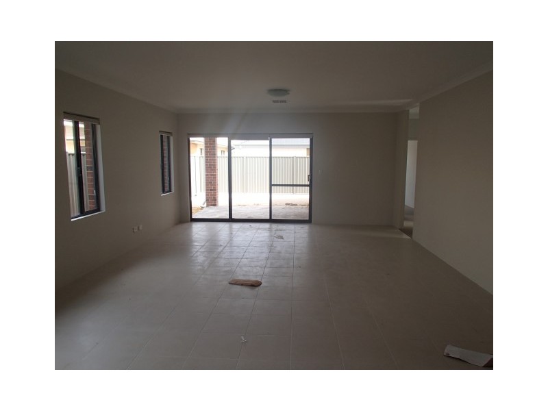 5 Citrine Street, Eglinton WA 6034