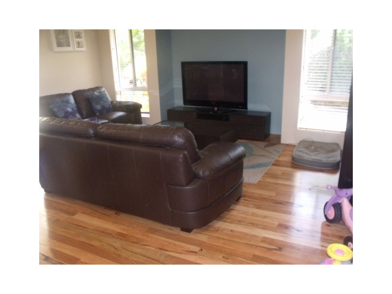 9 Triller Bend, Tapping WA 6065