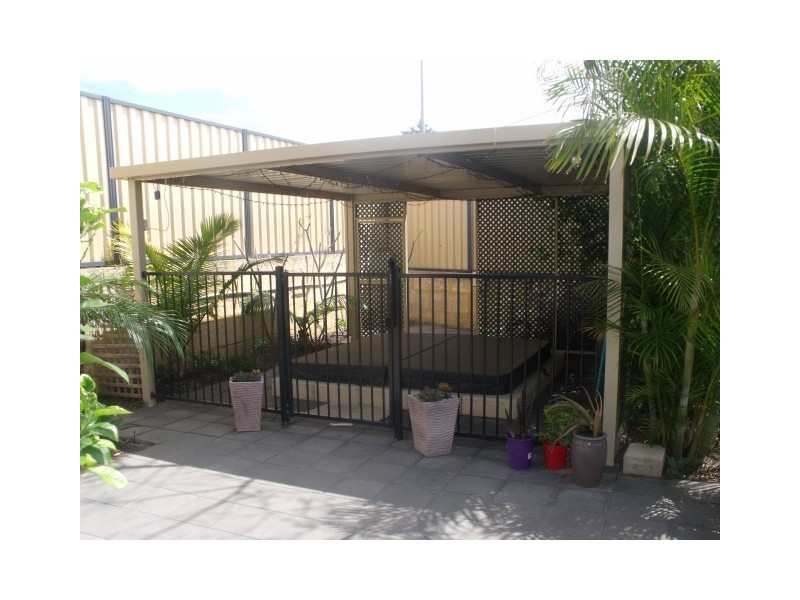 9 Triller Bend, Tapping WA 6065