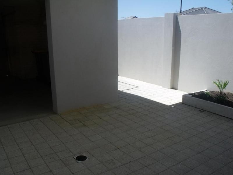 21 Dania Way, Butler WA 6036