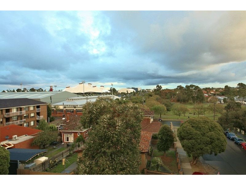 8 Burrowes Street, Ascot Vale VIC 3032