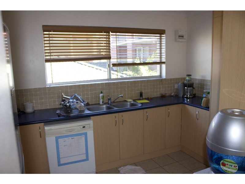 1/56 Kitchener Street, Coorparoo QLD 4151