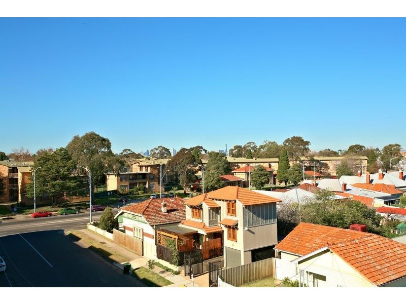 8 Burrowes Street, Ascot Vale VIC 3032