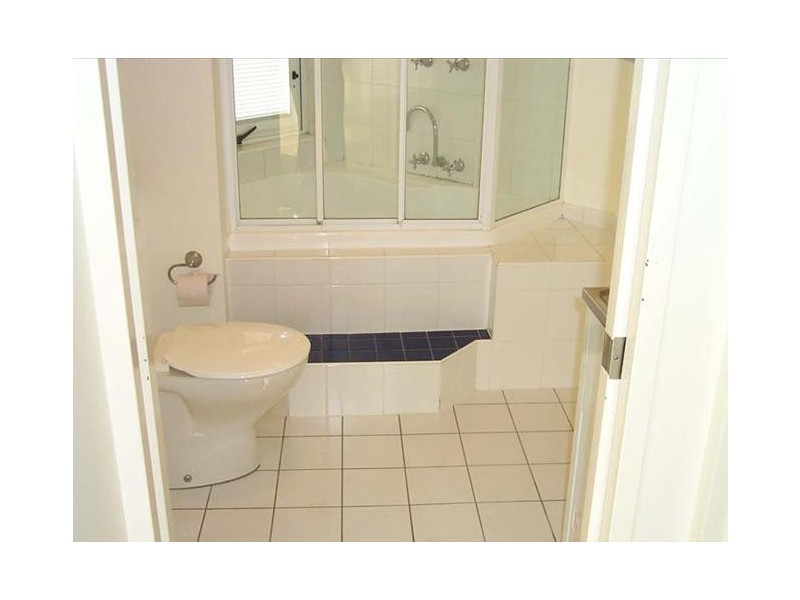 56 Thorn Street, Kangaroo Point QLD 4169