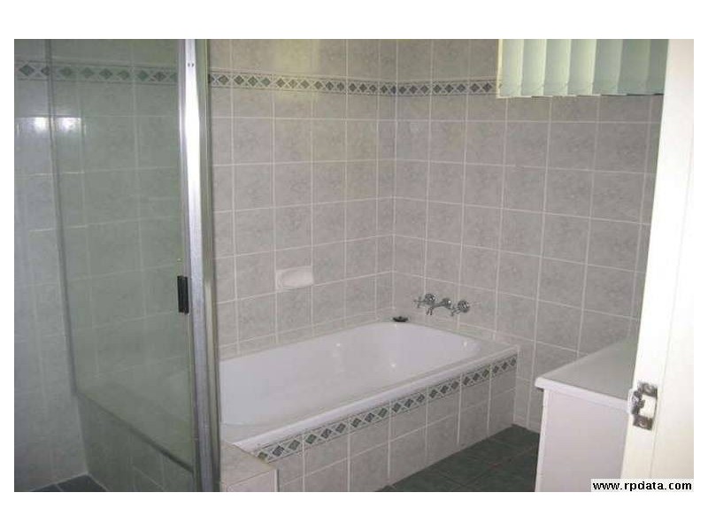 2/78 Sarawak Avenue, Palm Beach QLD 4221