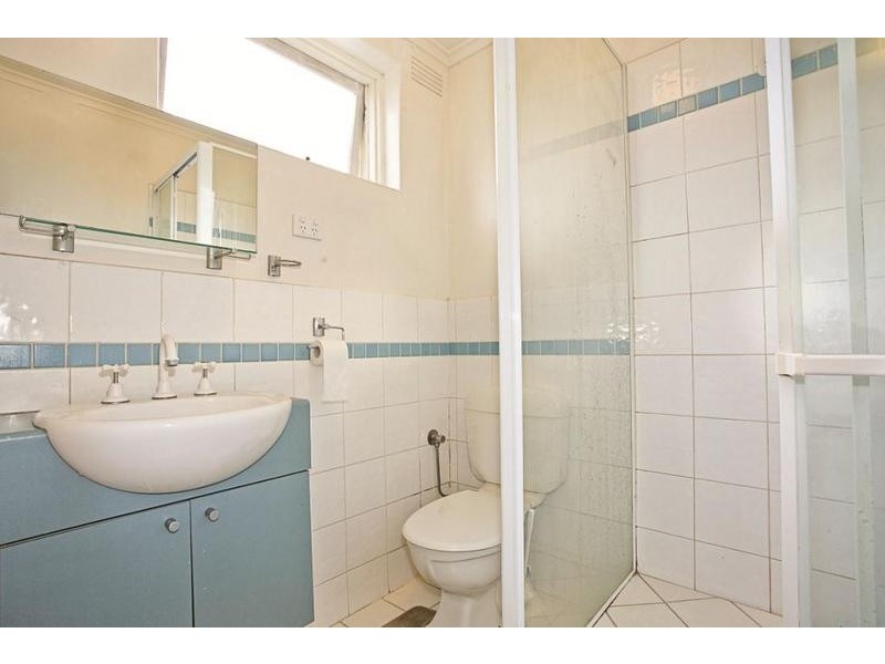 8/7 Truganini, Carnegie VIC 3163