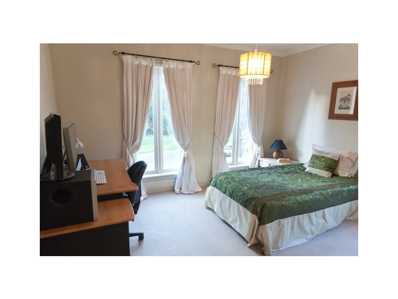 62 Strathfield Parade, Croydon VIC 3136